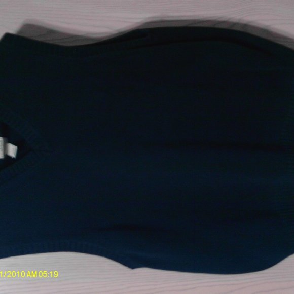 L.L. Bean Sweater Vest - Picture 8 of 8
